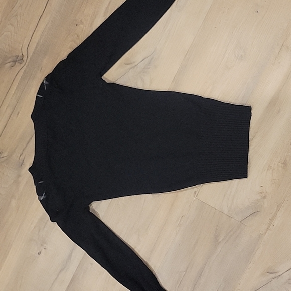 Sweater - Picture 3 of 4